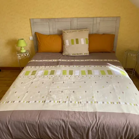 Le Petitepinay Et فندق مبيت وإفطار Moitron-sur-Sarthe