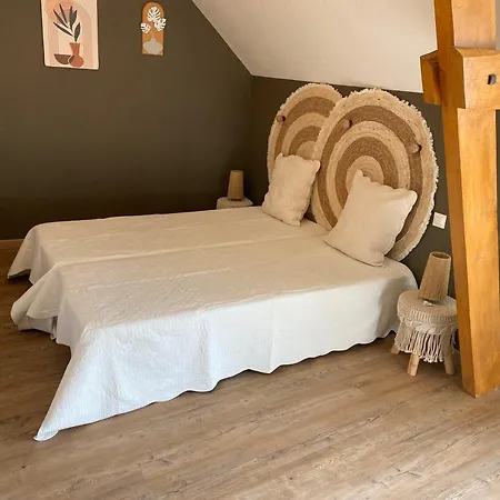Le Petitepinay Et